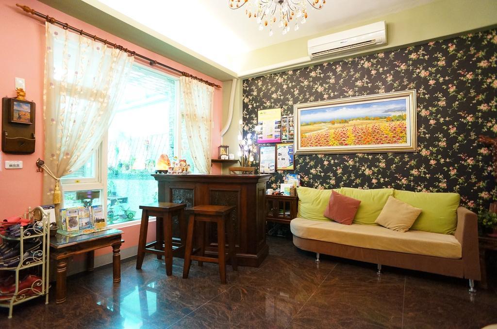 Bed and Breakfast Yaya House Jiaxin Exterior foto